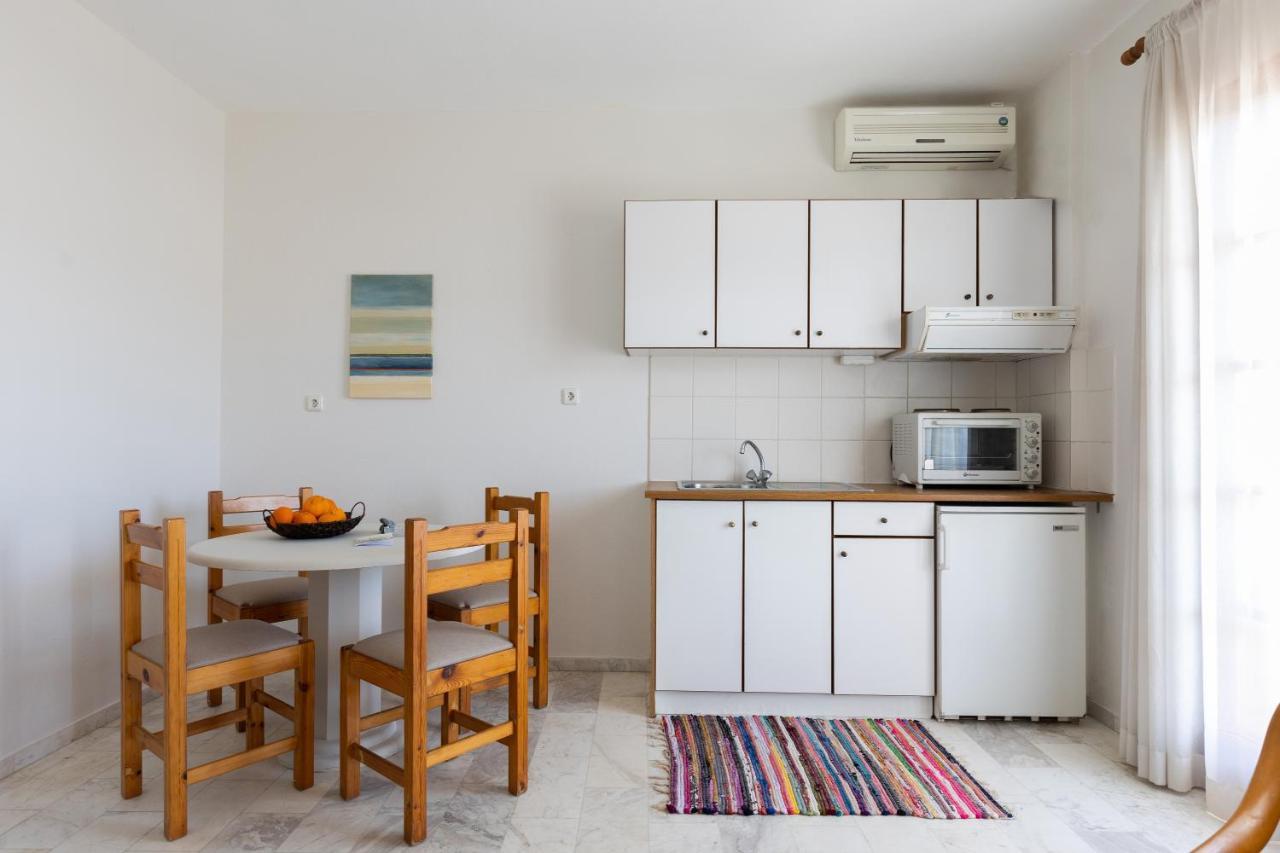 Chrysa House Apartments アギア・ペラギア エクステリア 写真